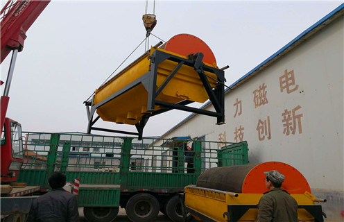 铁矿石磁选机,铁矿磁选机在铁粉选别中起什么作用?厂家_铁矿磁选机在铁粉选别中起什么作用?磁场一般为多少_磁块如何排列 铁矿石磁选机,铁矿磁选机在铁粉选别中起什么作用?厂家_铁矿磁选机在铁粉选别中起什么作用?磁场一般为多少_磁块如何排列